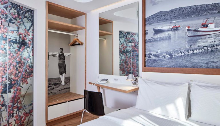 4* Olive Green Hotel